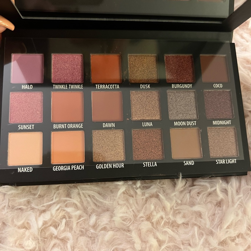 Kab Cosmetics day and night eyeshadow